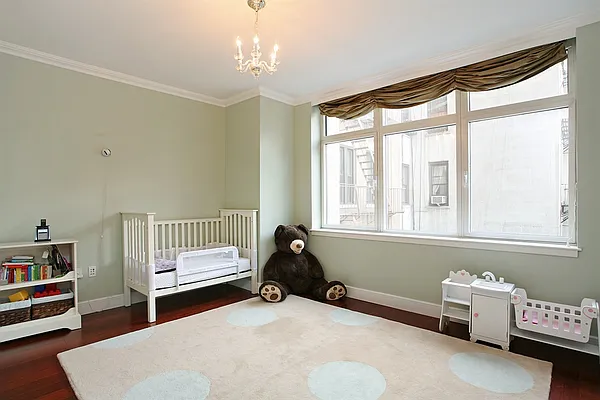 Sold by Corcoran | media 19