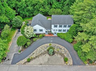 3 Cross St, Bristol, RI 02809