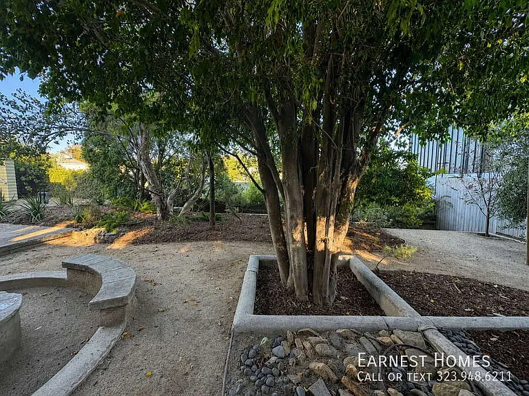 2256 Ewing St — Photo 24