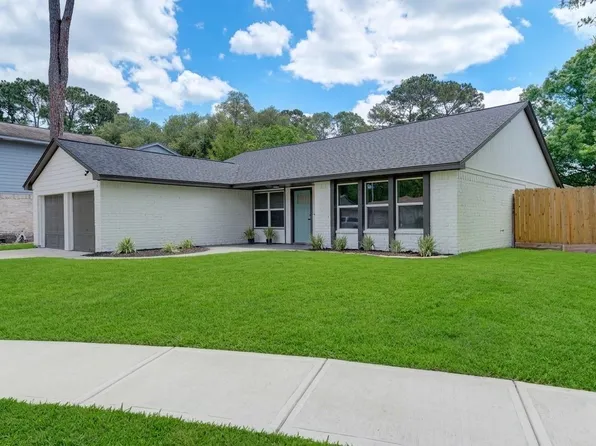 4511 Dawn Creek Ln, Spring, TX 77388