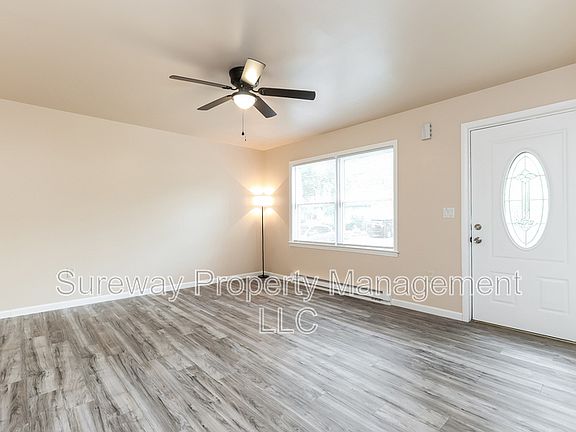 4th image of 50 Dahlia St