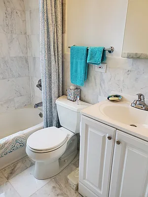 Rented by R New York | media 23