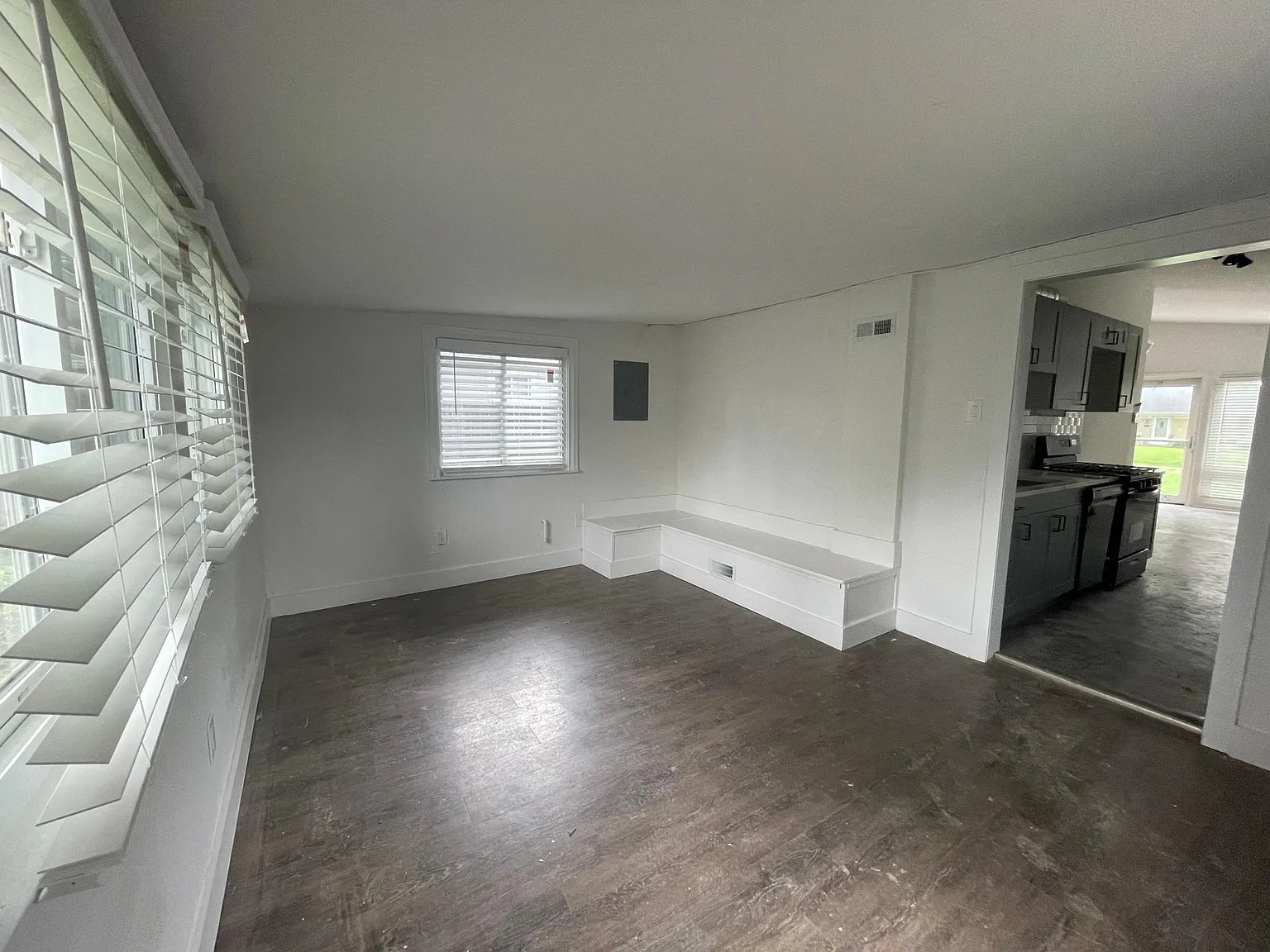 2 bed, 725 sqft, $1,450 — Photo 3