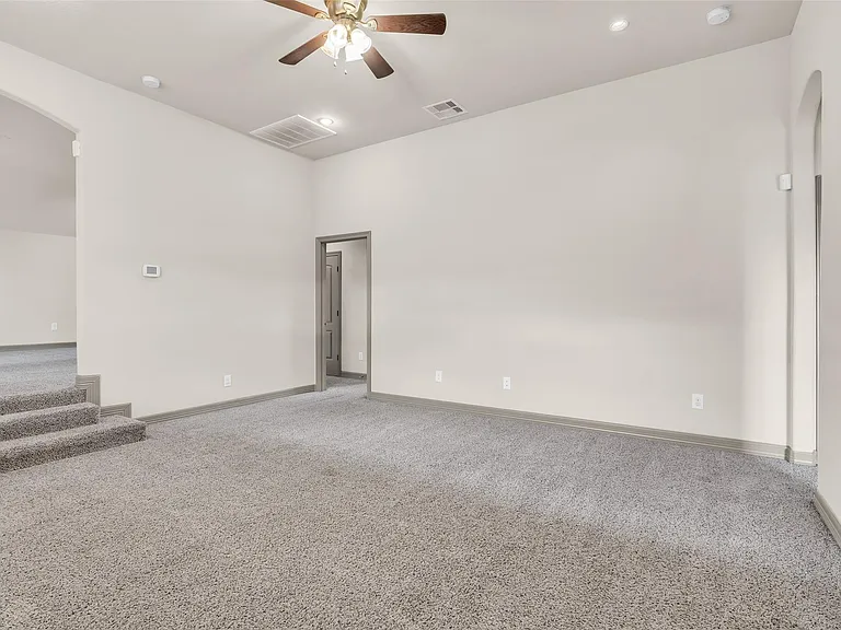 1535 Woodbend Park W — Photo 27