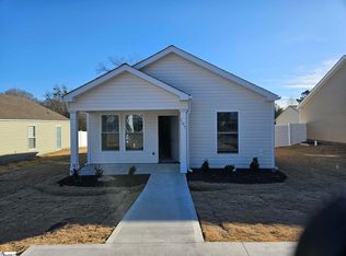 107 Colleton Ln, Clinton, SC 29325