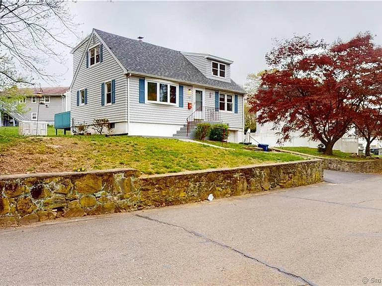 145 Rooster River Blvd — Photo 3