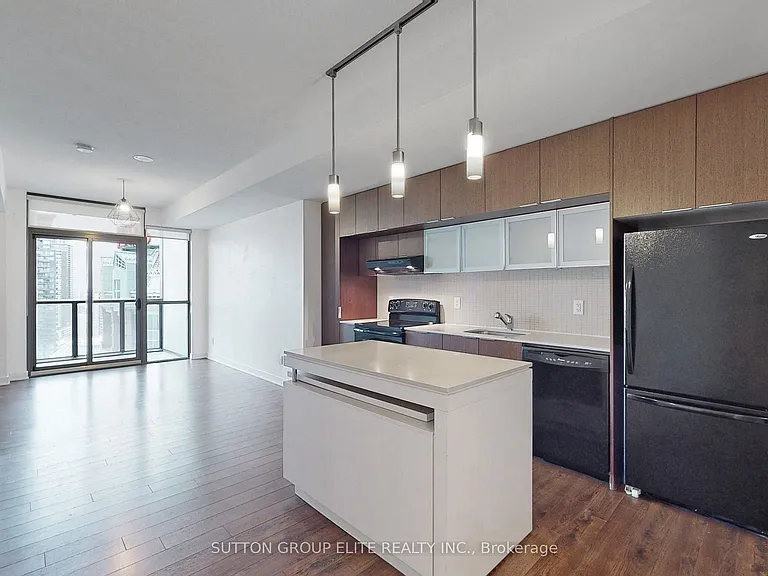 110 Charles St E #2410 — Photo 10