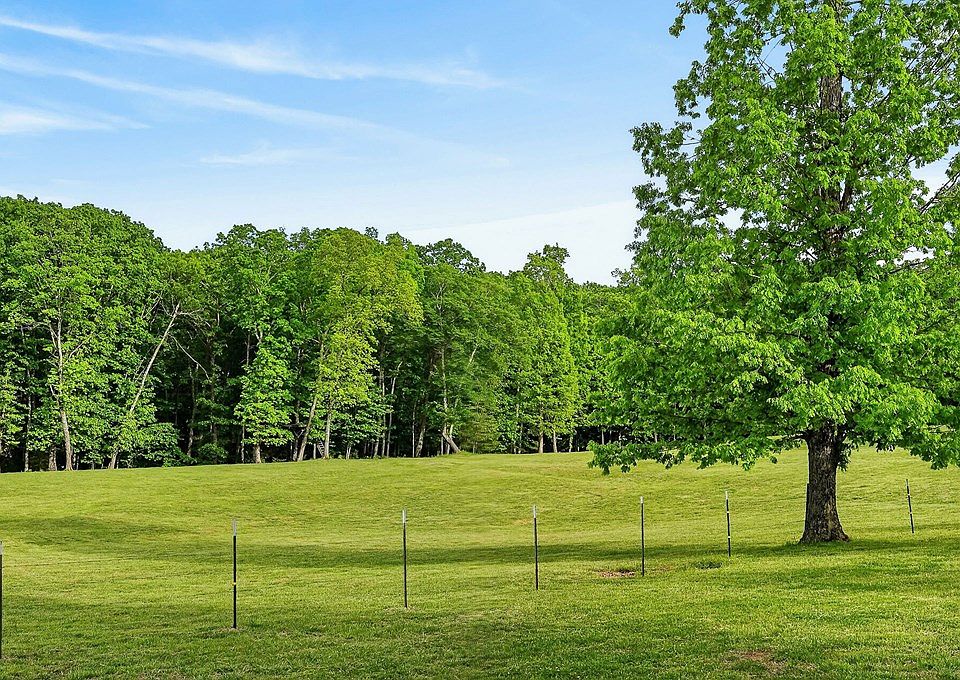 106th image of 933 John Henry Lewis Rd