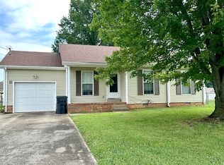 531 Gainey Dr, Oak Grove, KY 42262