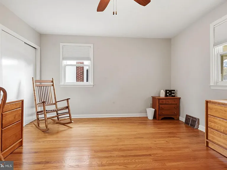 719 Delaware Ave — Photo 8