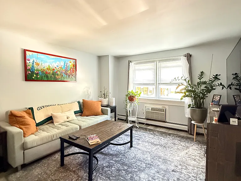 318 Edmonds Ave #1 — Photo 2