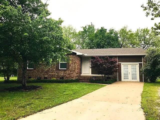 335 W Red Wing Cir