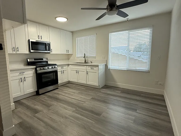 14640 Friar St #4 — Photo 12