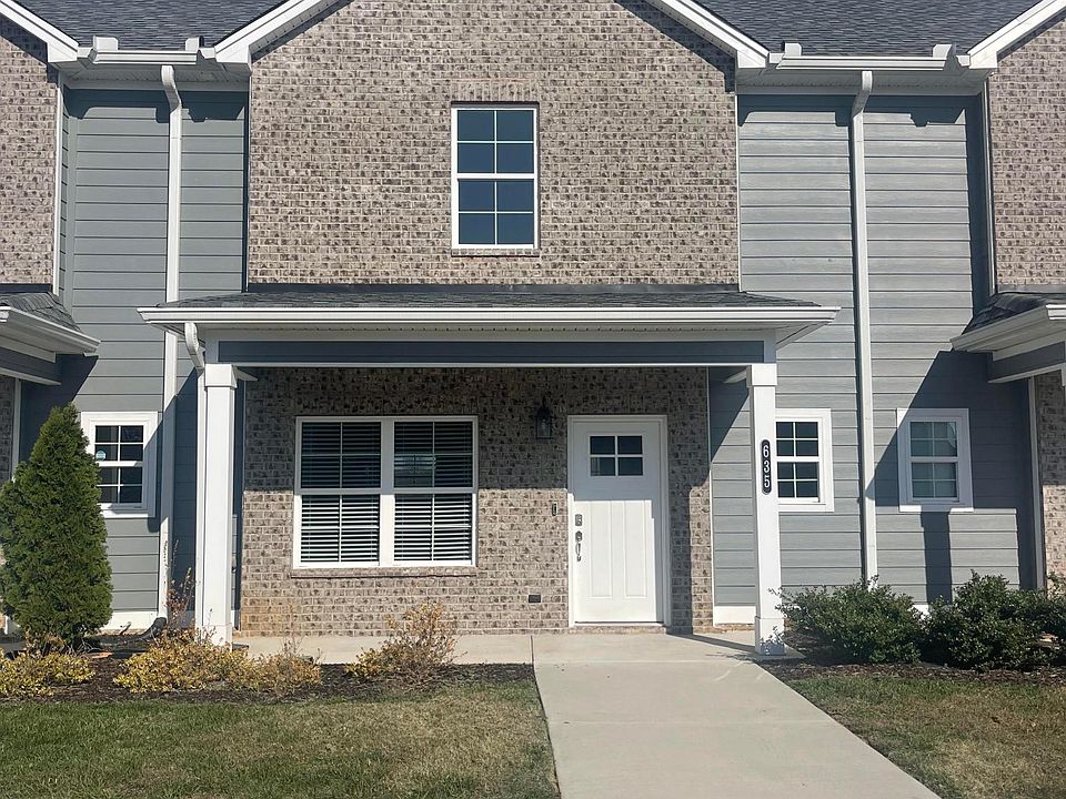 1st image of 635 Bellingham Dr NE