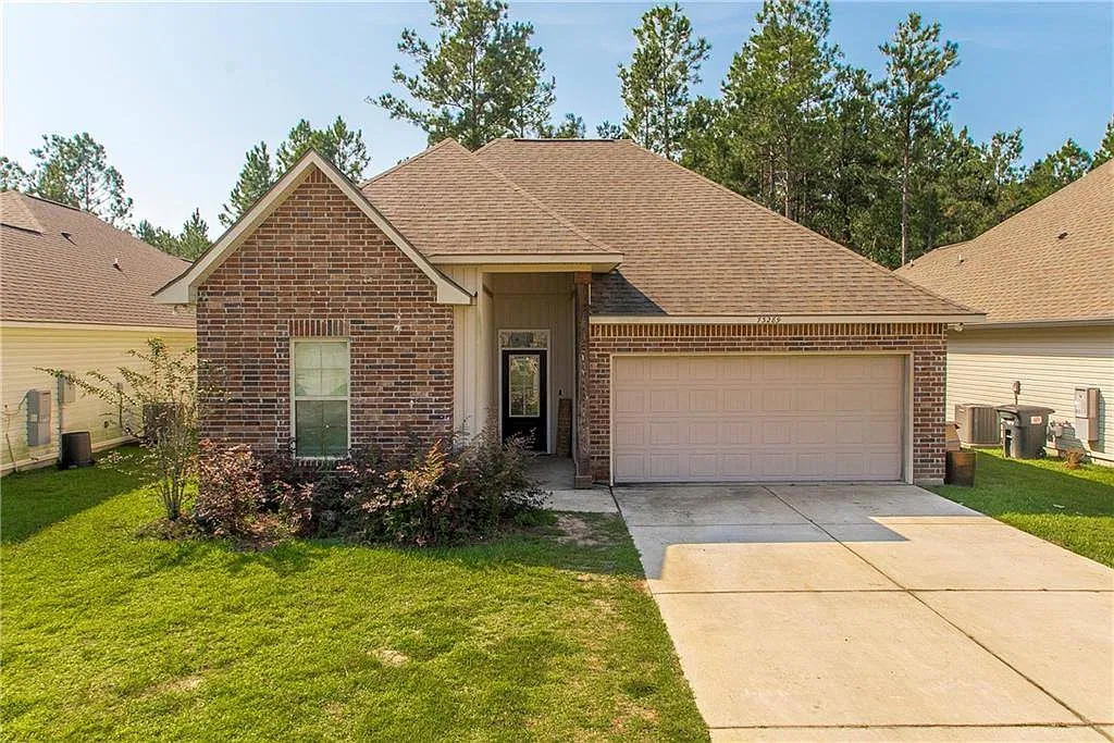3 bed, 1782 sqft, $2,100 — Photo 1