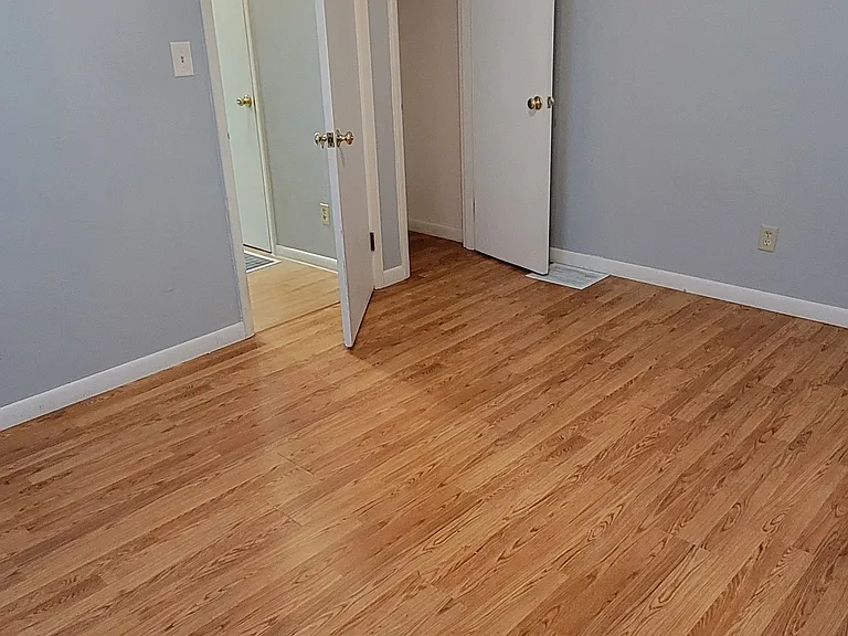 2455 Winwood Ave — Photo 11
