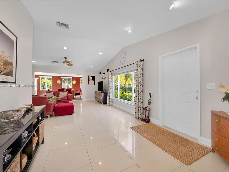11625 SW 70th Ave — Photo 5