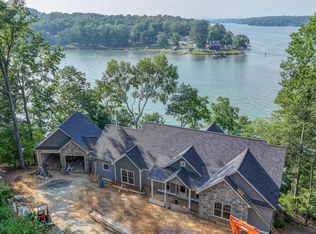 141 Lookout Pointe Dr, Moneta, VA 24121
