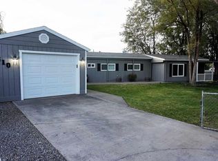 1610 S Huntington Pl, Kennewick, WA 99337