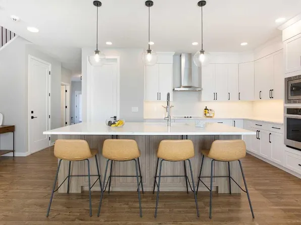 288 N Magnolia Cres SE, Calgary, AB T3M 3T3