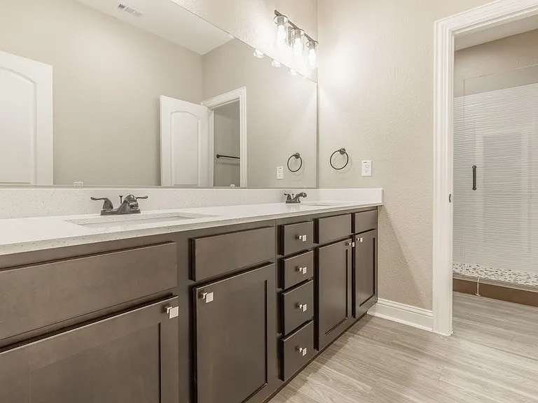 1003 Debby Ct — Photo 21