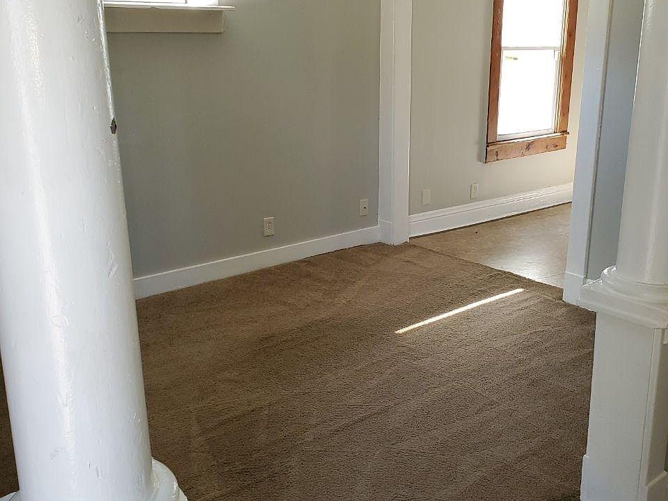 1st image of 712 Kiowa St