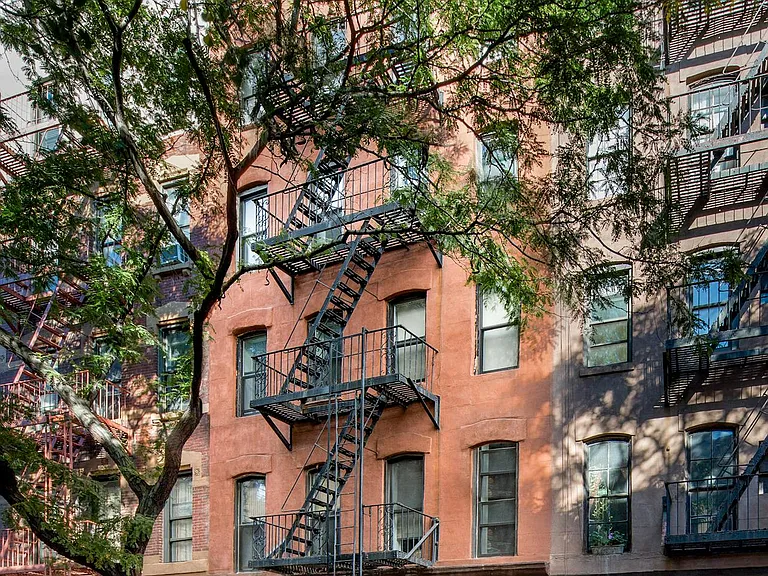 7 Morton St #10 — Photo 6