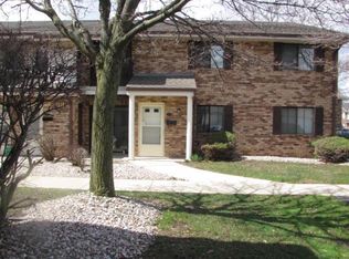 6820 Mariner Dr, Racine, WI 53406