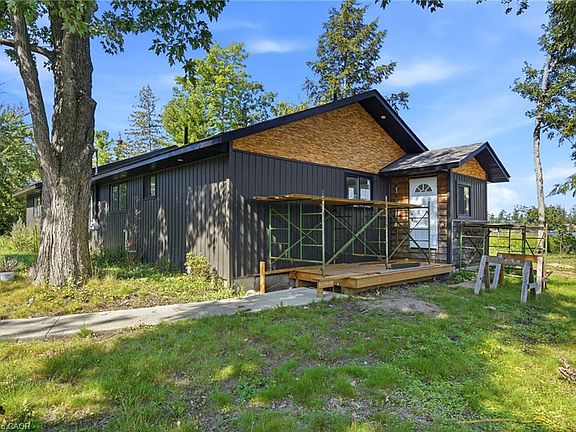 3rd image of 2324 Salmon Bay Rd