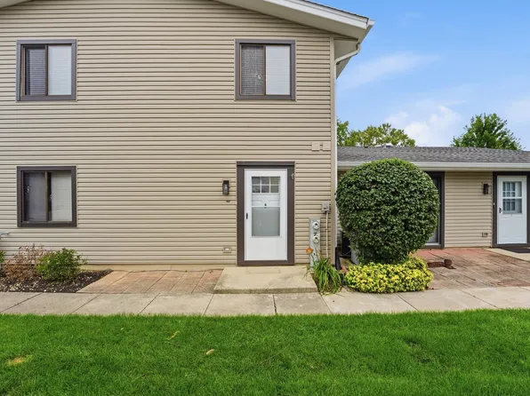 124 Fairlane Ct APT D, Bloomingdale, IL 60108