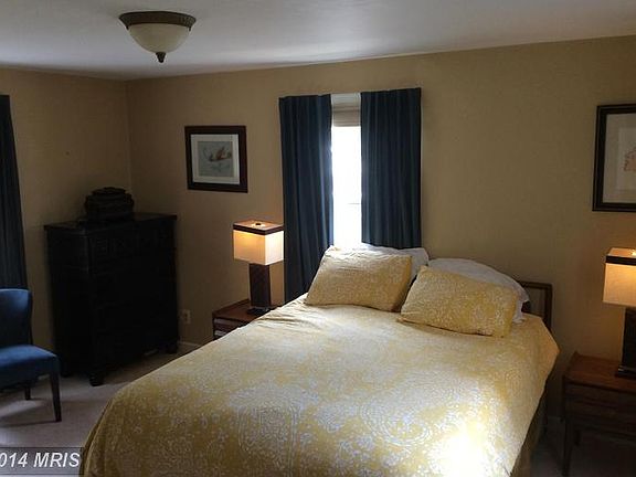 4th image of 822 S Arlington Mill Dr #2-102