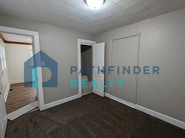 312 Ashwood Ave — Photo 3