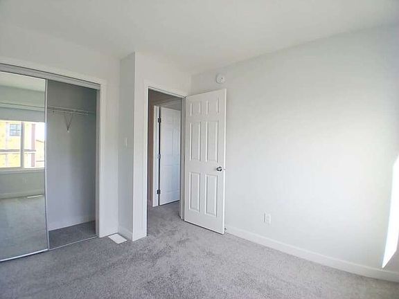 5th image of 5104 Rivers Edge Way NW