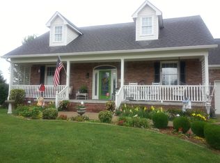 54 Adams Ct, Whiteland, IN 46184