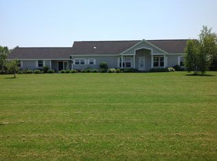 5593 Lade Beach Rd, Little Suamico, WI 54141