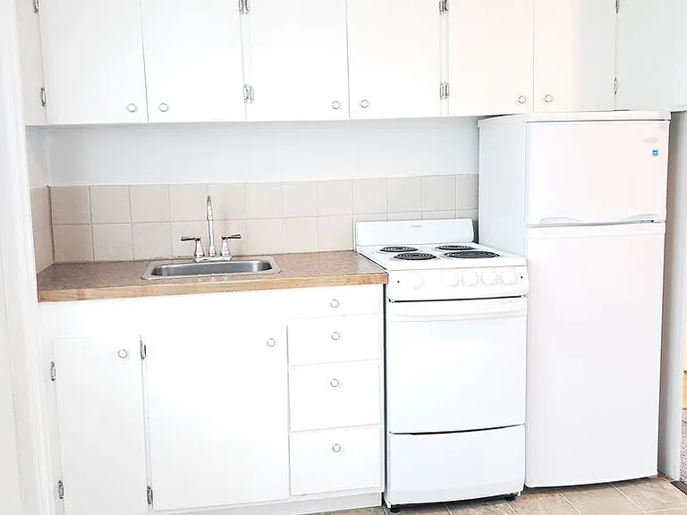 211 N Delaware Ave — Photo 3