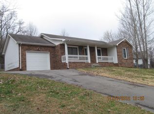 1421 McClardy Rd, Clarksville, TN 37042
