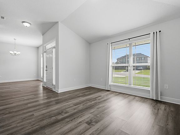 5th image of 5746 Periwinkle Ln