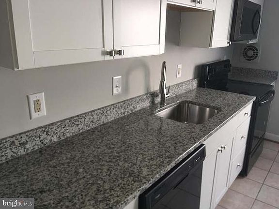4th image of 1842 Arwell Ct