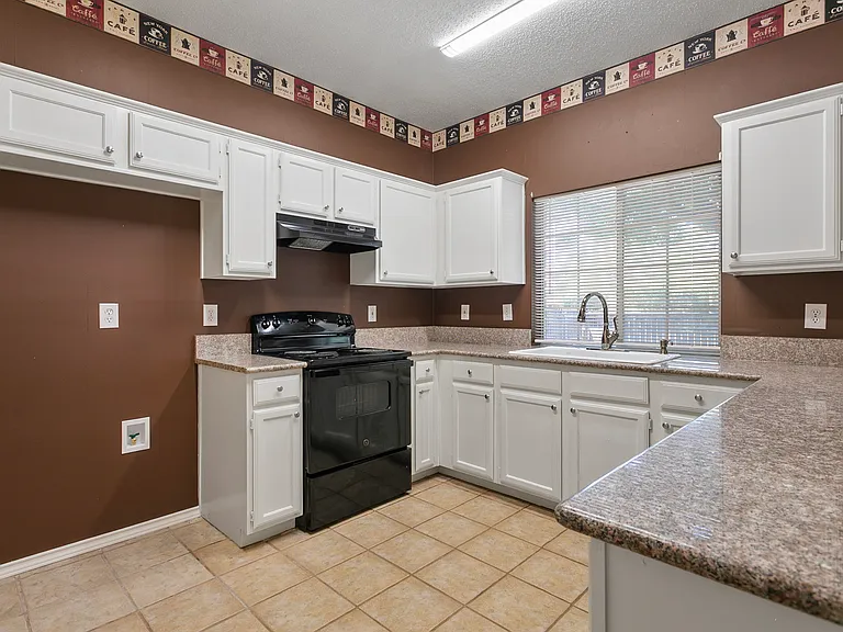 7605 Bryce Canyon Dr W — Photo 12