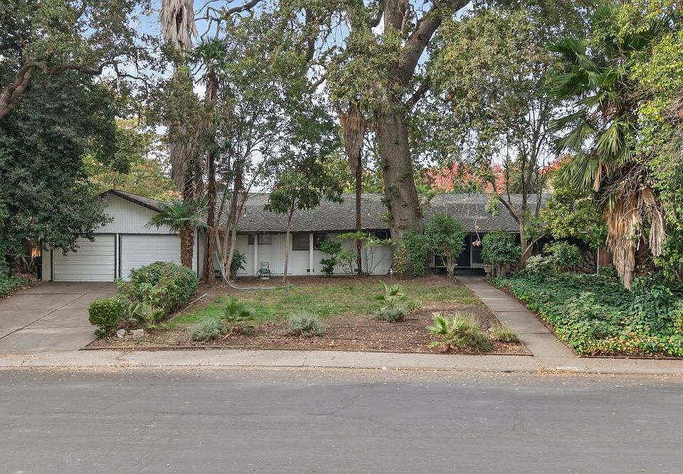 1st image of 7517 Park Woods Dr