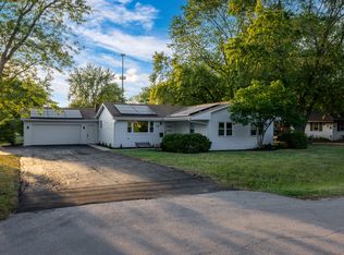 2421 Lockner Blvd, Joliet, IL 60431