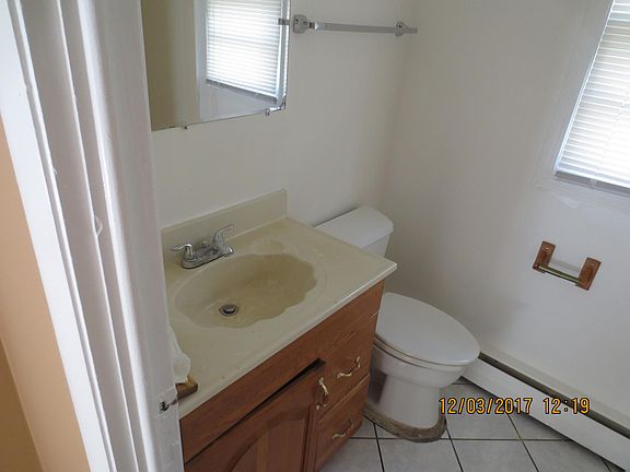 5th image of 11454 W Everett St