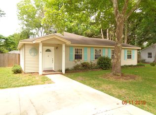 13 Joyce Ave, Mount Pleasant, SC 29464