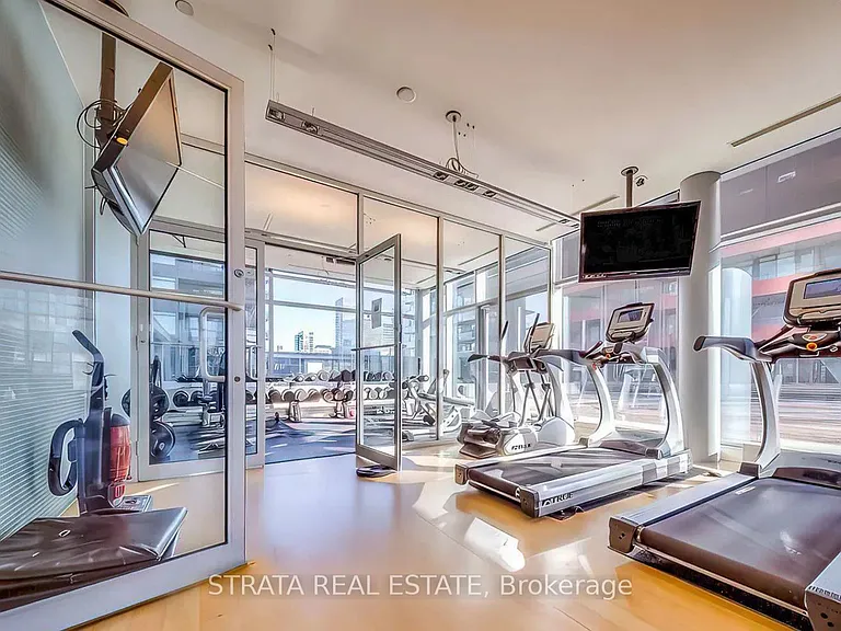4K Spadina Ave #206 — Photo 13