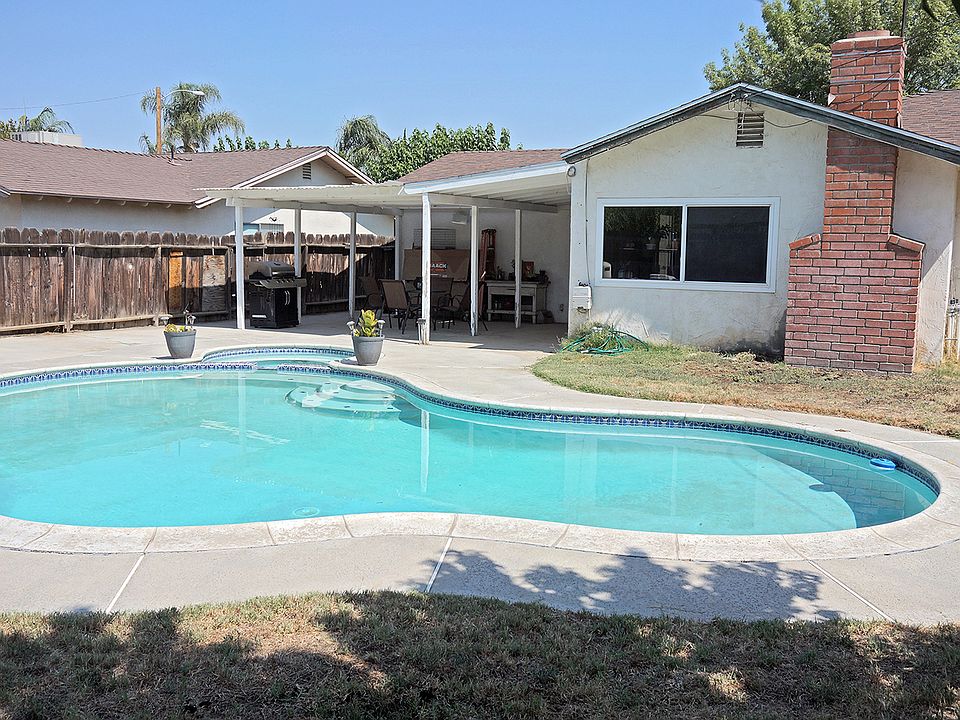 1st image of 40911 Camellia Dr