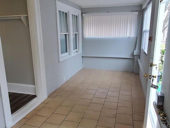 2nd image of 1218 Challen Ave