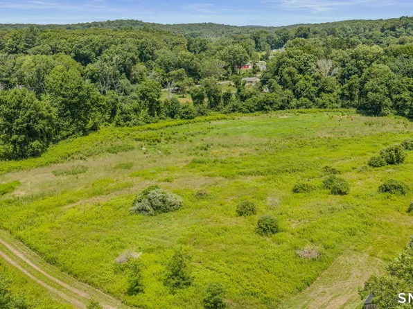86 School House Road, Preston, CT 06365
