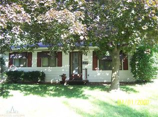 3041 Norwich Rd, Lansing, MI 48911