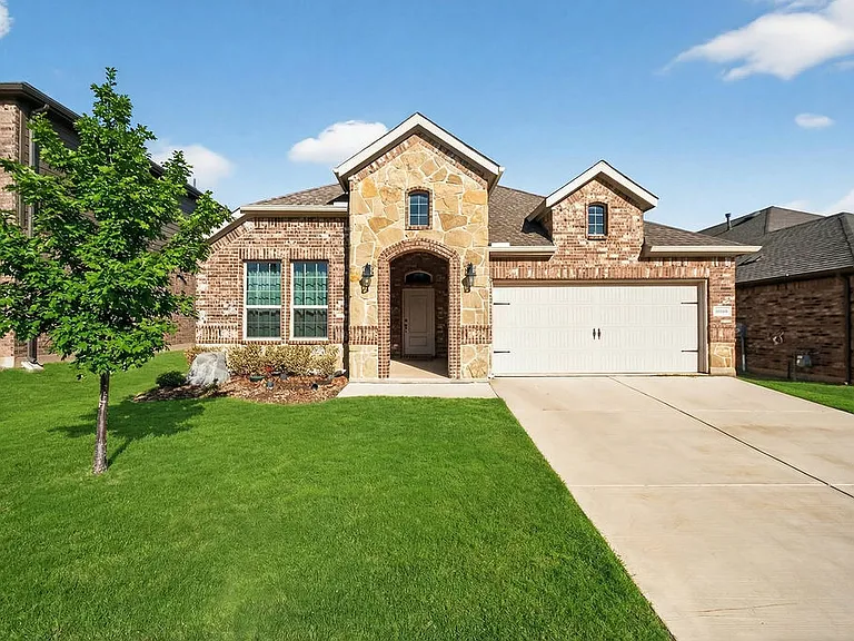 10601 Autumn Leaves Ln — Photo 1